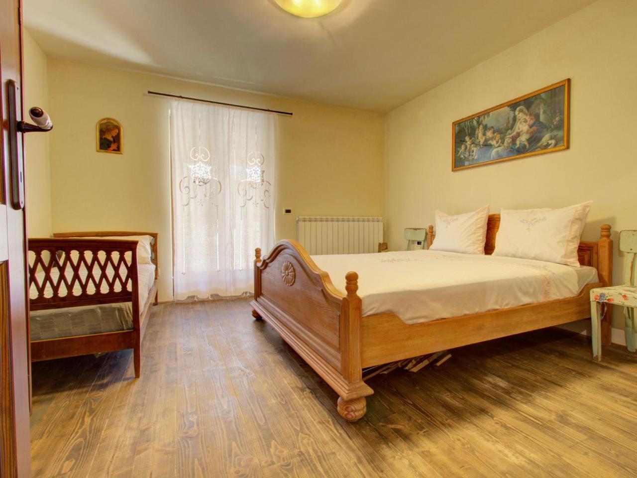 Family Apartment Rihter Crni Kal Exterior photo